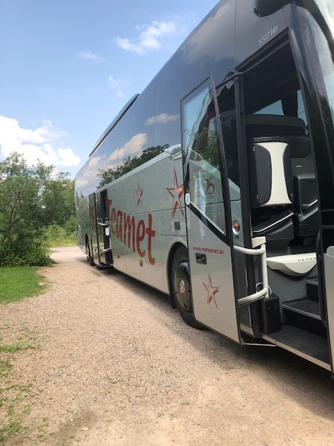 Parkerad turistbuss